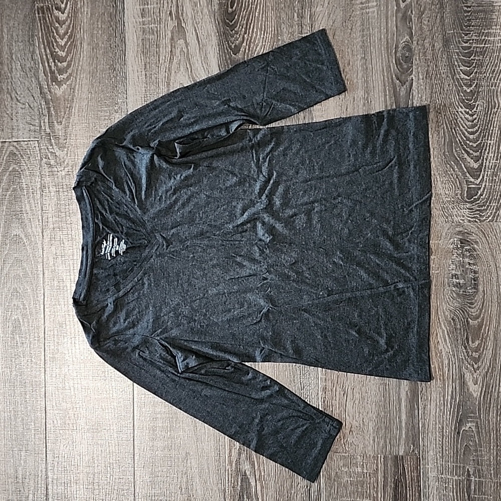 🌴 Lord & Taylor iconic fit 3/4 sleeve Tee 🌴